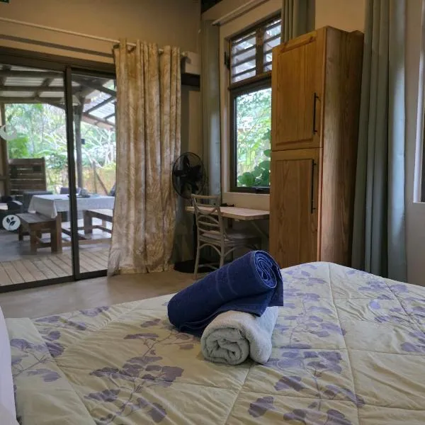 Le Pavillon, at La Petite Ferme 2BRoom with private fireplace, hotell sihtkohas Grand Sable