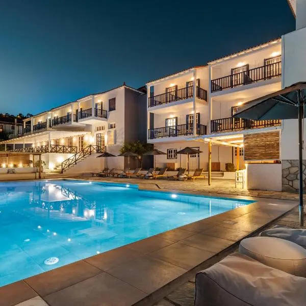 Aperitton Hotel, hotel in Skopelos Town