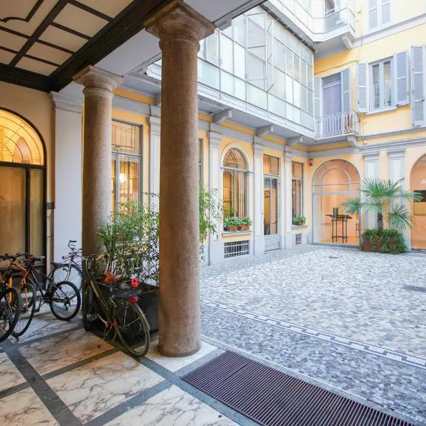 Exclusive Apartment in heart of Milan, hotel em Milão
