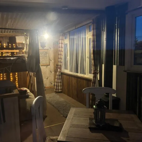 Bridie -rose with wood tub country retreat, hotel din Kington