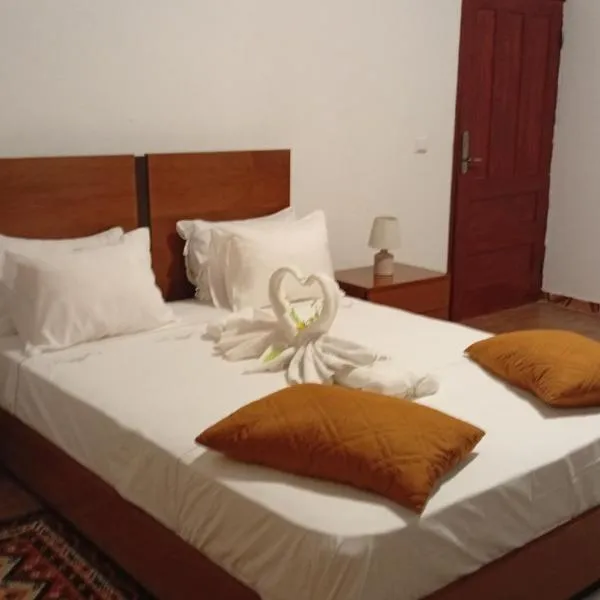 Pensão restauração horizonte, hotel en São João