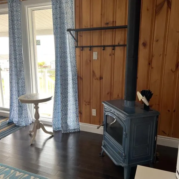 Chalets Plage St-Jean 2, hotel in Saint-Jean