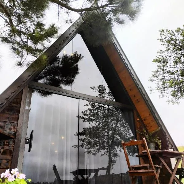 Viesnīca Chalé do lago pilsētā Kampu Alegri