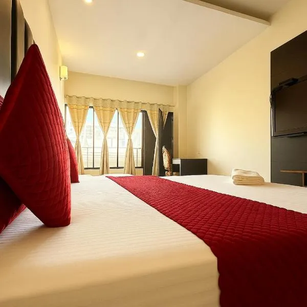 Hotel JB Regency & Banquet Hall ll Family Hotel ll Top Rated Property, hotel in Chandīgarh