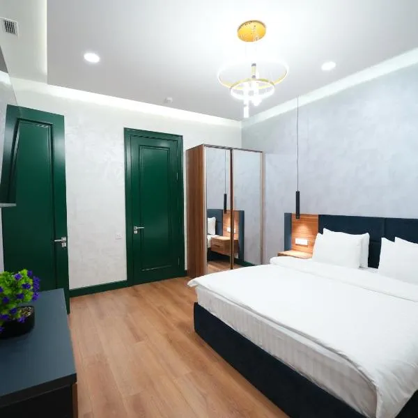 Avant Express Hotel Pool&Spa, hotel in Tasjkent