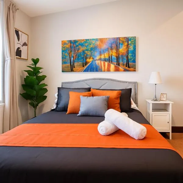 Bright & New Room Shared Apartment NYC Bus, hotel em Englewood