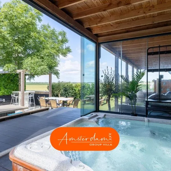 Amsterdam Group Villa 20 plus beds 4 - 5 bedrooms, hotel i Zwanenburg