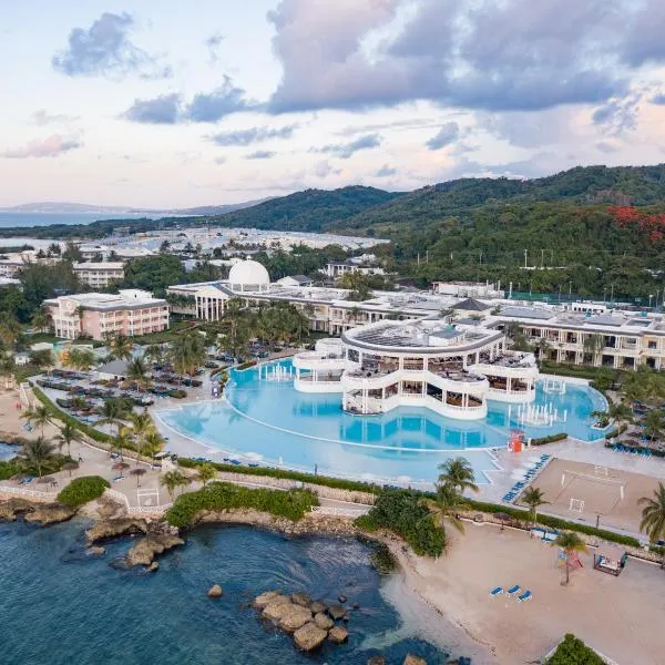 Grand Palladium Jamaica Resort & Spa All Inclusive, hotel in Lucea