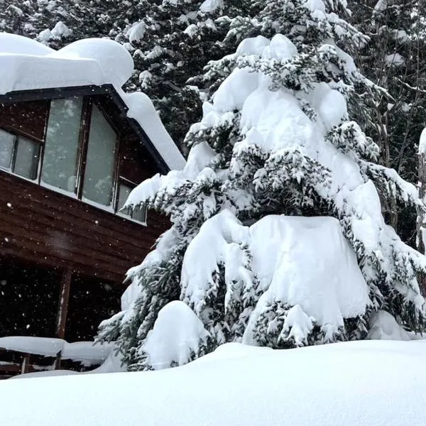 Walk to Ski Resort & Private Onsen, hotel in Minakami