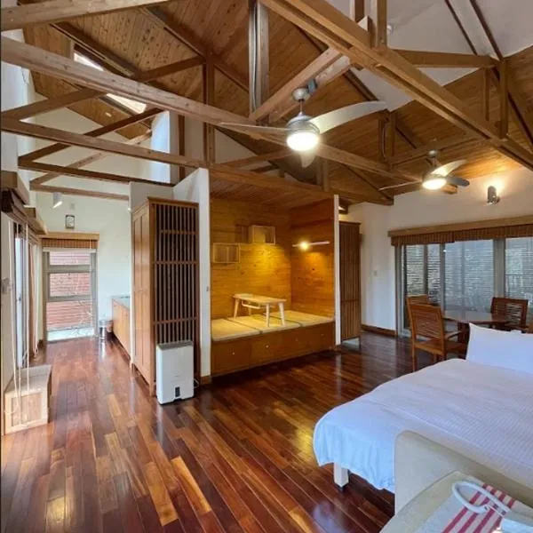 鳳凰森之鳴, hotel i Lugu