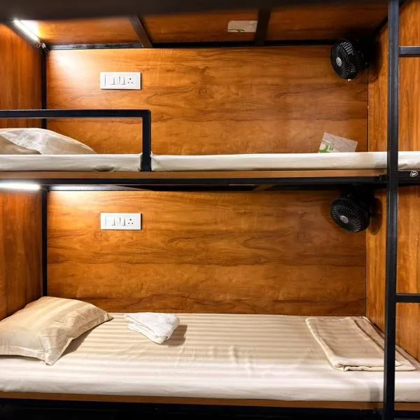 Hans Dormitory, hotel em Mumbai