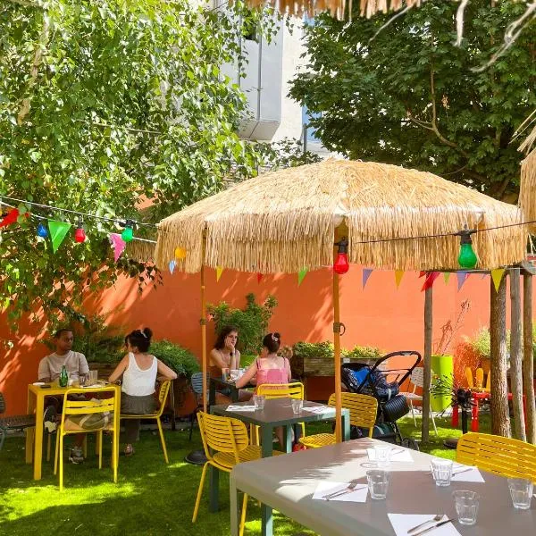 The People - Tours, hotel di Tours