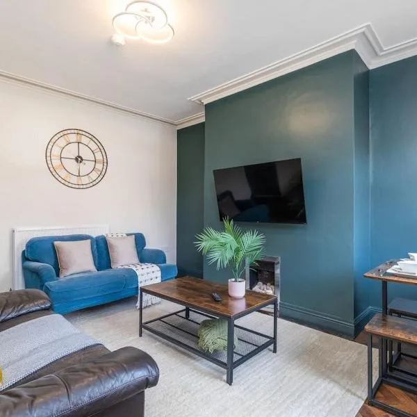 Spacious Two Bed House in Headingley, hotel din Headingley