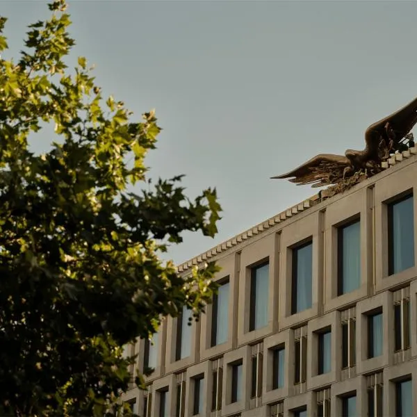 The Chancery Rosewood، فندق في لندن