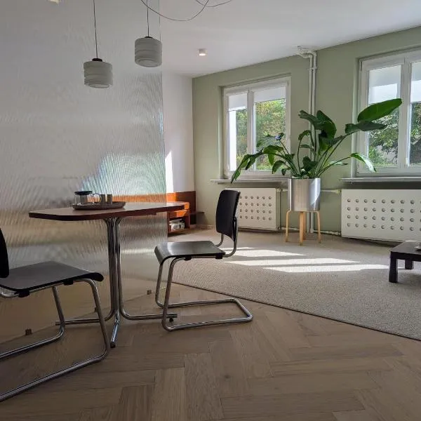 Rakietników vintage condo, hotel en Varsovia