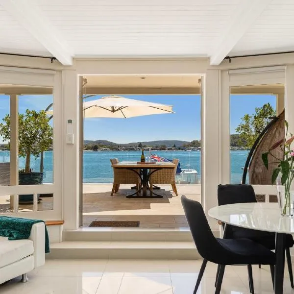 'Waterfront Studio' by HolidayCo, hotel v destinaci Blackwall