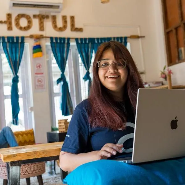 Ghotul Stays - Backpackers Hostel & Cozy Private Rooms in Guwahati, hotel in Guwahati