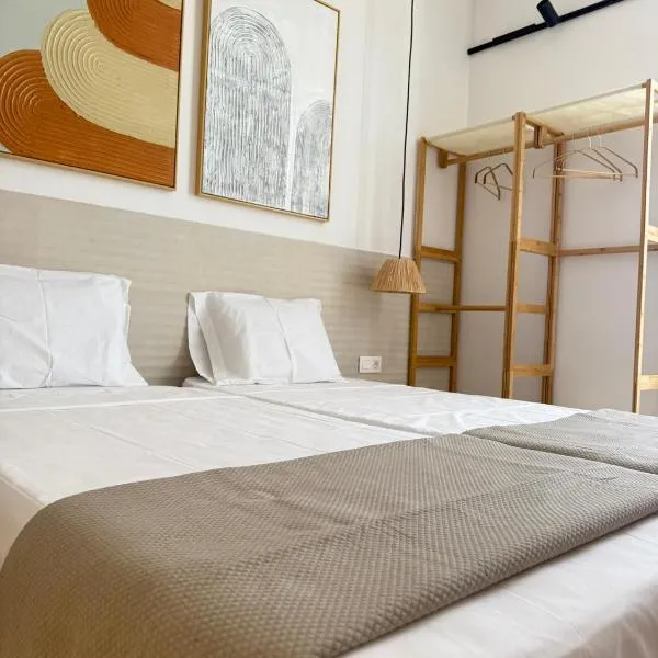 OOLAA Trendy Accommodation, Hotel in Santa Maria