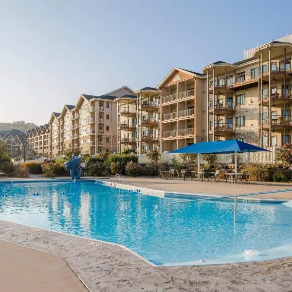 Hilton Grand Vacations Club Paradise Point Branson, hotel in Hollister