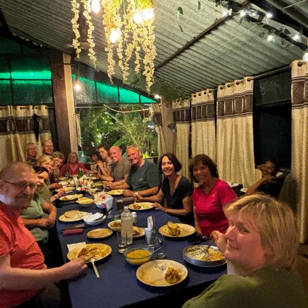 Jungle Lodge, ξενοδοχείο σε Bharatpur