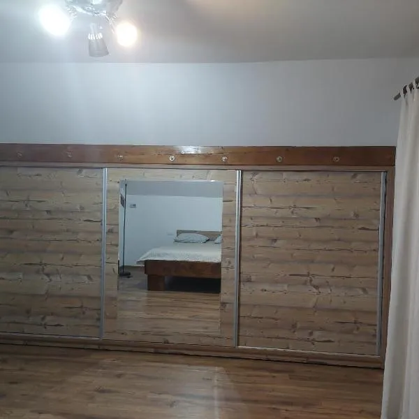 ANNA Home, hotel em Craiova