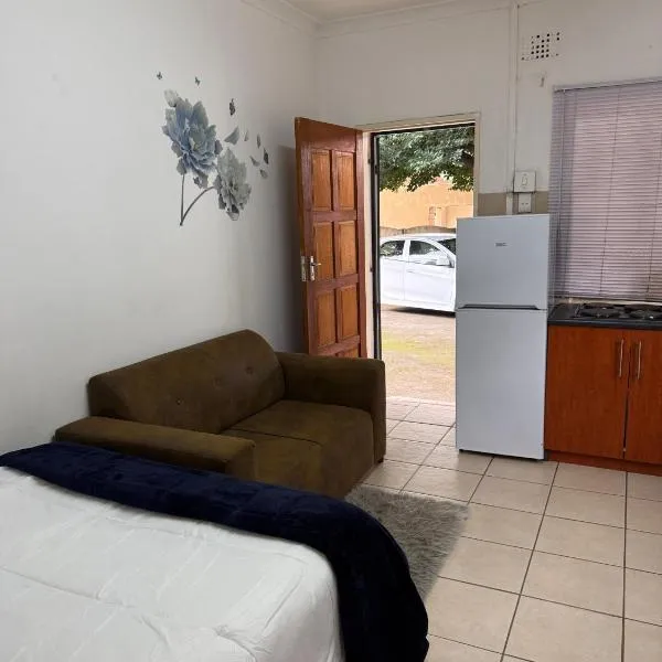 Aviation Stay, hotel em Kempton Park