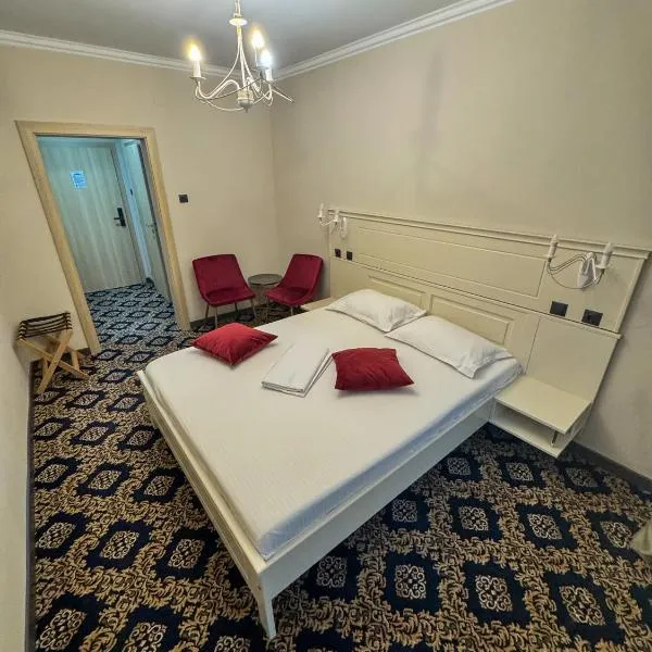 Hotel Roman, hotel en Băile Herculane