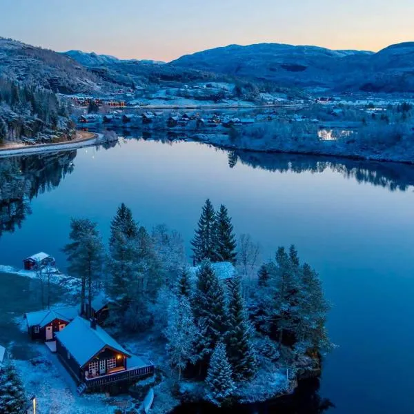 Holiday cottage with sauna close to Kjeragbolten-Bedding included, hotel v destinaci Tjørhom