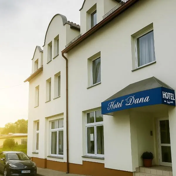 达纳酒店,位于贝图夫的酒店