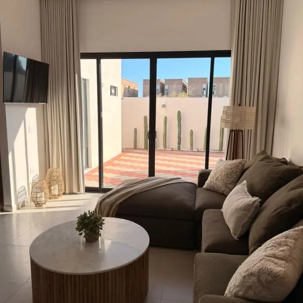 Modern beach house in San Carlos, hotel in San Carlos