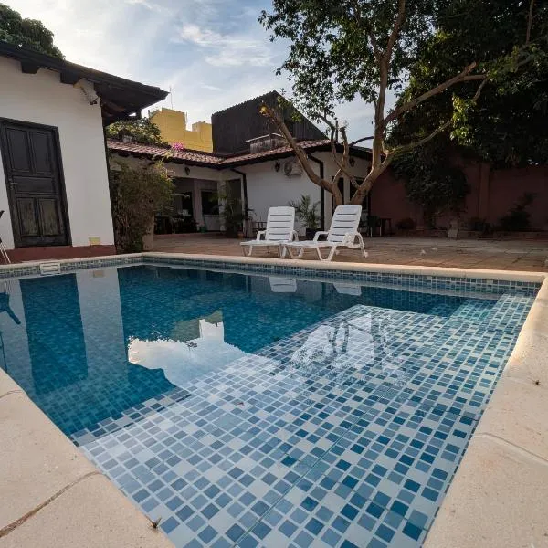 Ángela María, hotel em Caacupé