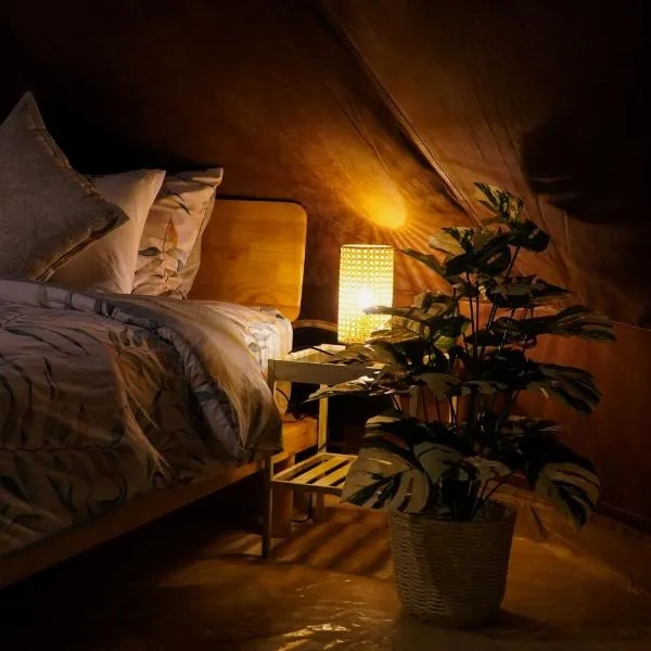 SkyTree Glamping - Huda's Haven, Hotel in Batang Kali