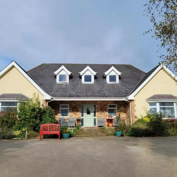 Stay with Jack 2, hotel in Ardagh