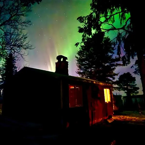 Aurora Lakeside Cabin Altajärvi, hotel v destinaci Kiruna