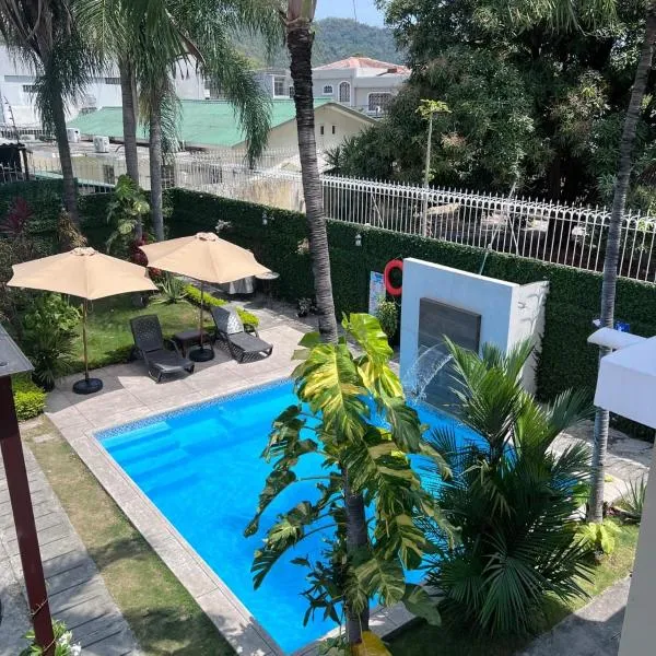 Urdesa Suites Hotel, hotel v destinaci Guayaquil