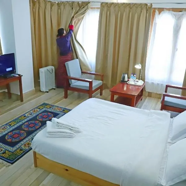 Hotel ZhuSa, ξενοδοχείο σε Pajo
