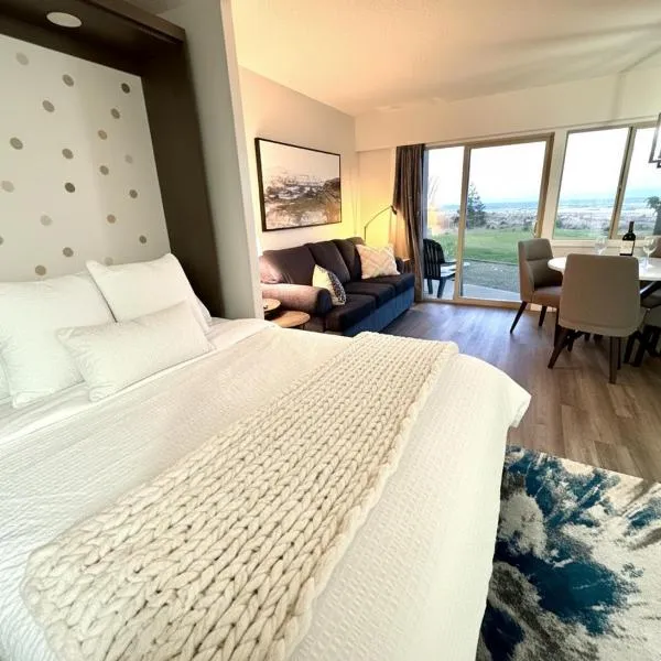 Shorewater Resort Oceanside Studio - 2 beds, hotel in Qualicum Beach