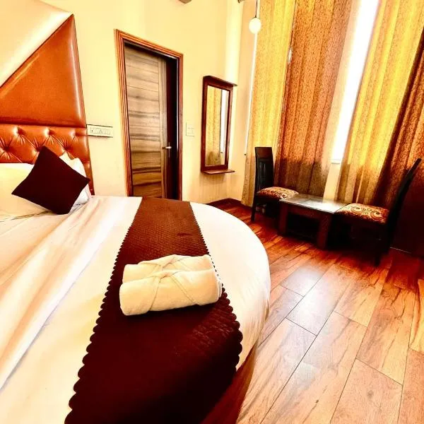 Hotel WoodCrest Chandigarh Zirakpur, hotel a Chandīgarh