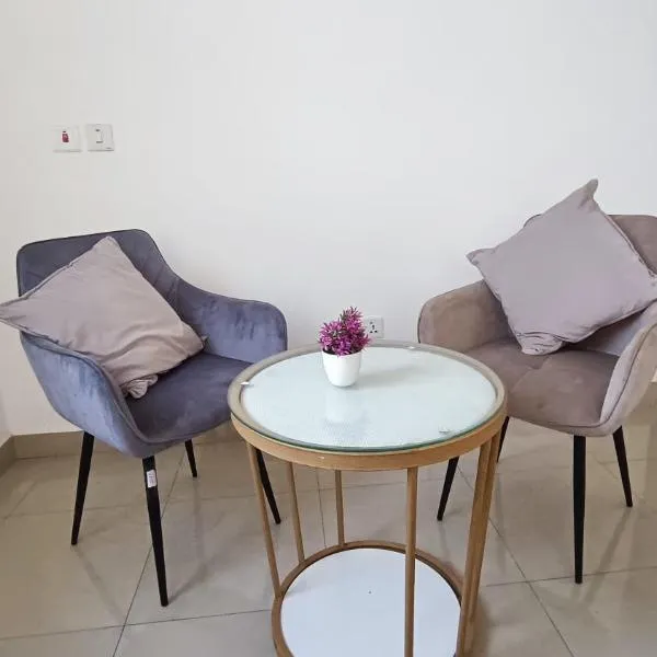 The Petrance Apartment, отель в городе Кейп-Кост