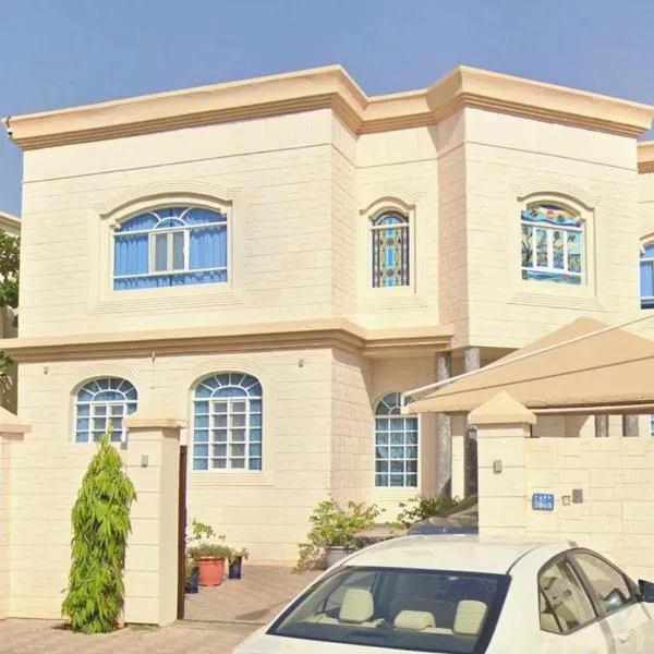 Moon Hostel, hotel in Seeb