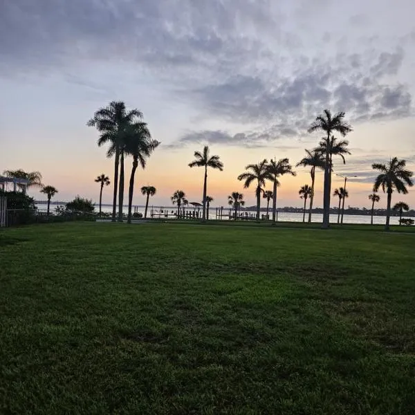 Manatee River Bungalow, hotel a Bradenton