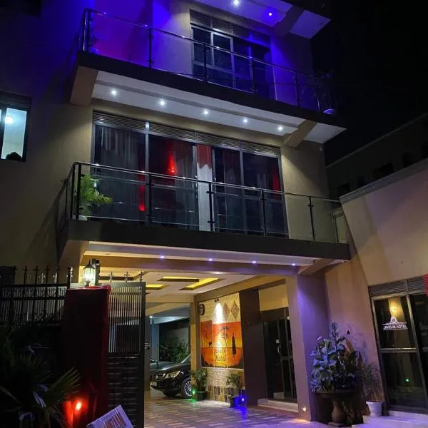 Javelin Palace Hotel, hotel v destinaci Kampala