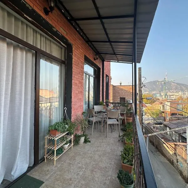 A p a r t m e n t AnnaMari O l d T b i l i s i, ξενοδοχείο στην Τιφλίδα