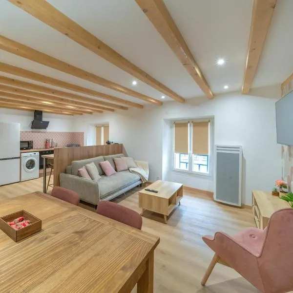 Le Faro – hotel w mieście Saint-Michel-de-Maurienne