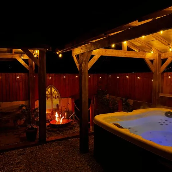 Hot tub Retreat In The Valley's Of South Wales, hotel v destinaci Abertillery