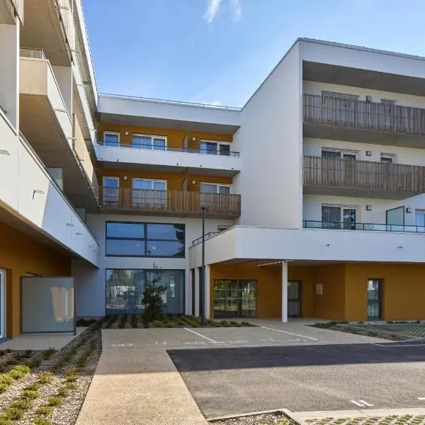 Quality Suites Plerin、プレランのホテル