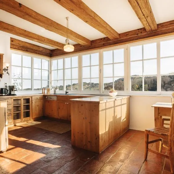 Das KRANACH 28, hotel v destinaci Fötschach