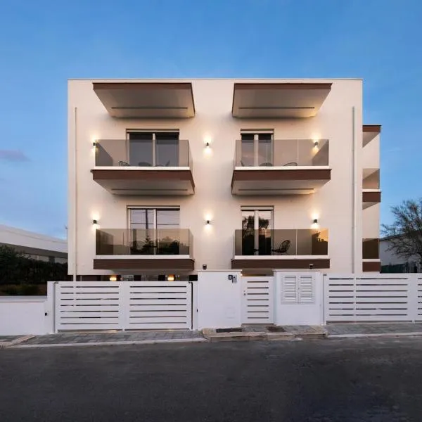 Palazzo Terra Madre Luxury Accomodations, хотел в Бари