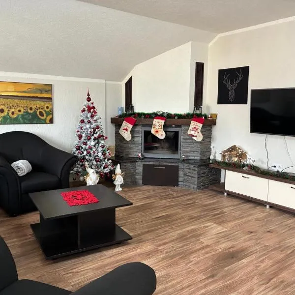 Casa Linda, hotel in Curtea de Argeş