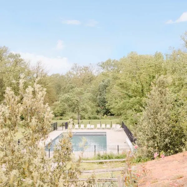 Un éco-camping en Vendée, Hotel in Chauché